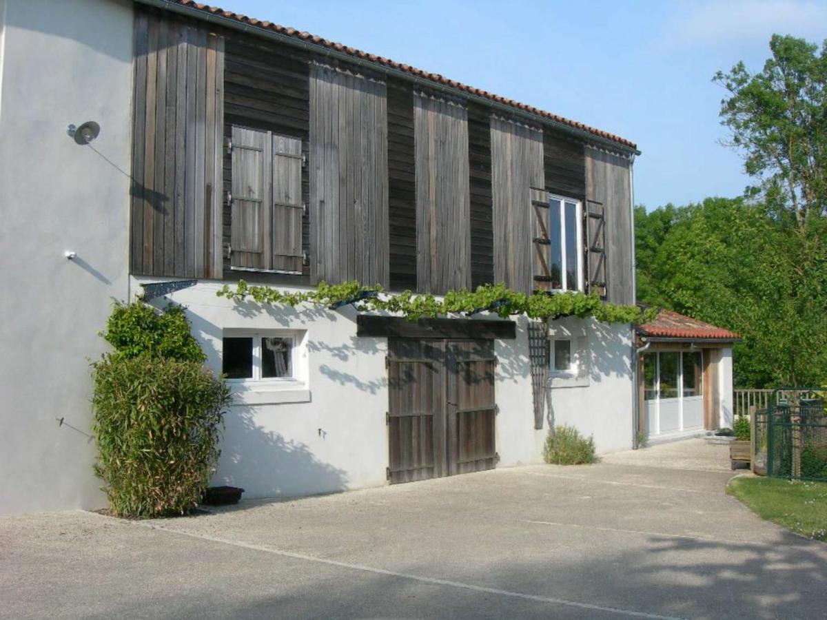 Gite Charmant Au Bord De L'Eau Avec Canoes, Terrasse Et Jardin A Damvix, Au Coeur Du Marais Poitevin. - Fr-1-426-354 Villa Екстериор снимка