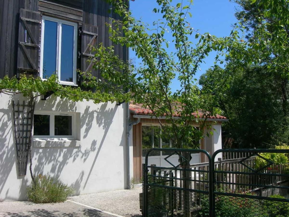 Gite Charmant Au Bord De L'Eau Avec Canoes, Terrasse Et Jardin A Damvix, Au Coeur Du Marais Poitevin. - Fr-1-426-354 Villa Екстериор снимка