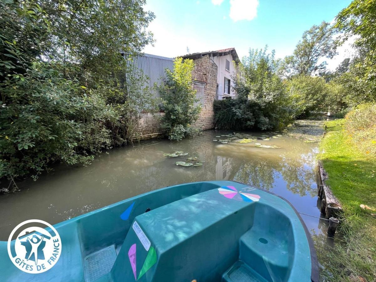 Gite Charmant Au Bord De L'Eau Avec Canoes, Terrasse Et Jardin A Damvix, Au Coeur Du Marais Poitevin. - Fr-1-426-354 Villa Екстериор снимка